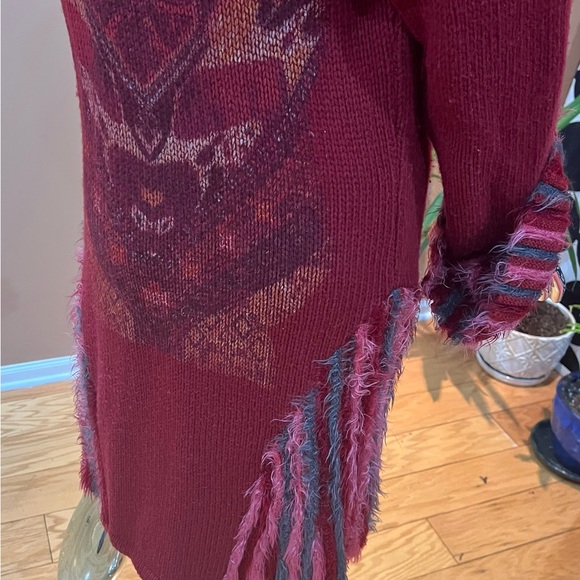 Elegant Red Button-Up Women's Sweater/coat - Picture 6 of 10